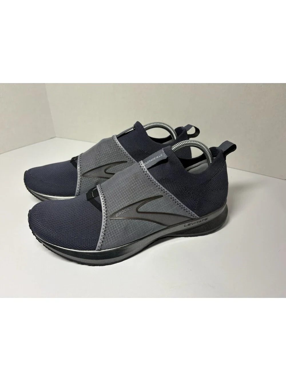Brooks Levitate 4 LE Limited Edition Blue Mens Sneakers Size 9